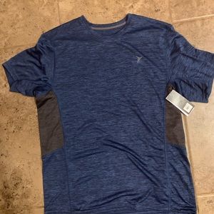 Old navy men’s active tee